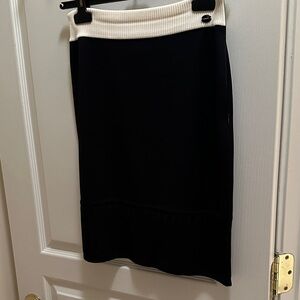 CHANEL Black and Cream Pencil Skirt